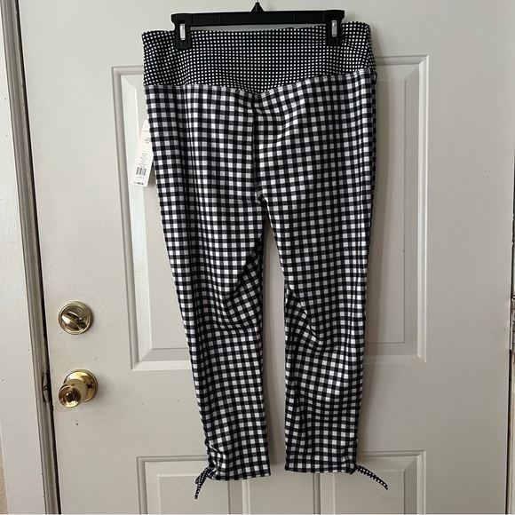 NWT Nanette Lepore Play Black & White Gingham Mix Crop Activewear Bra and Pant - Picture 6 of 9
